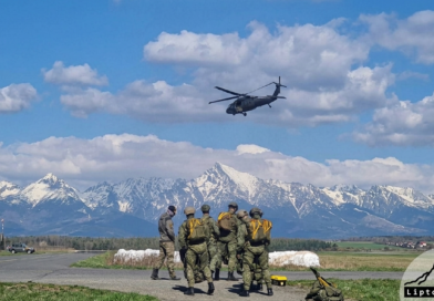 Vrtuľníky nad Liptovom