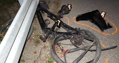 Auto zrazilo cyklistku