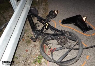 Auto zrazilo cyklistku